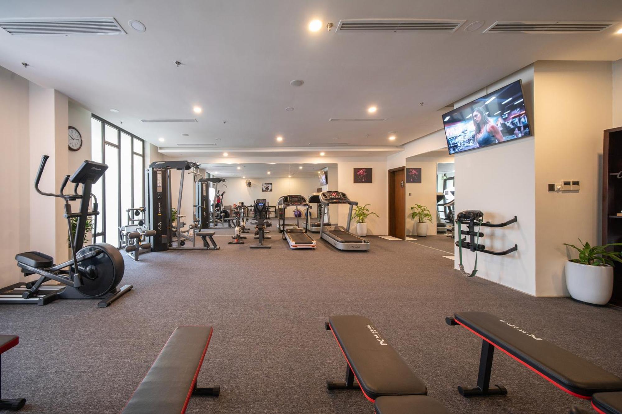 Senna Hue Hotel Luaran gambar The gym at the hotel